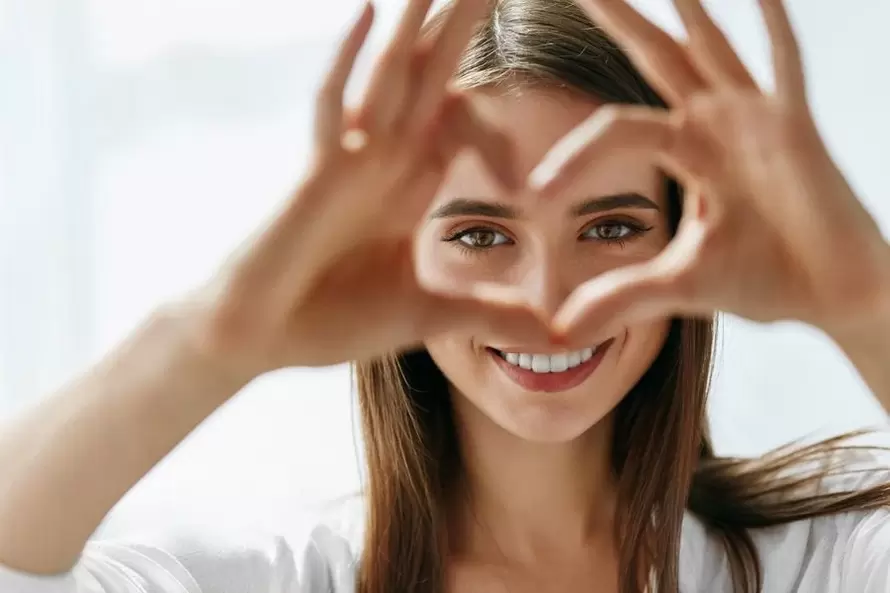lindos olhos sem rugas